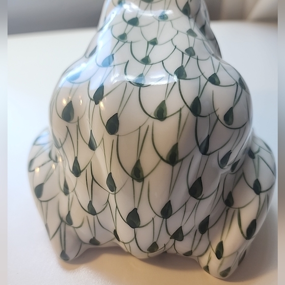 Andrea By Sadek Hand Painted Porcelain Frog Green And White. - Picture 8 of 13